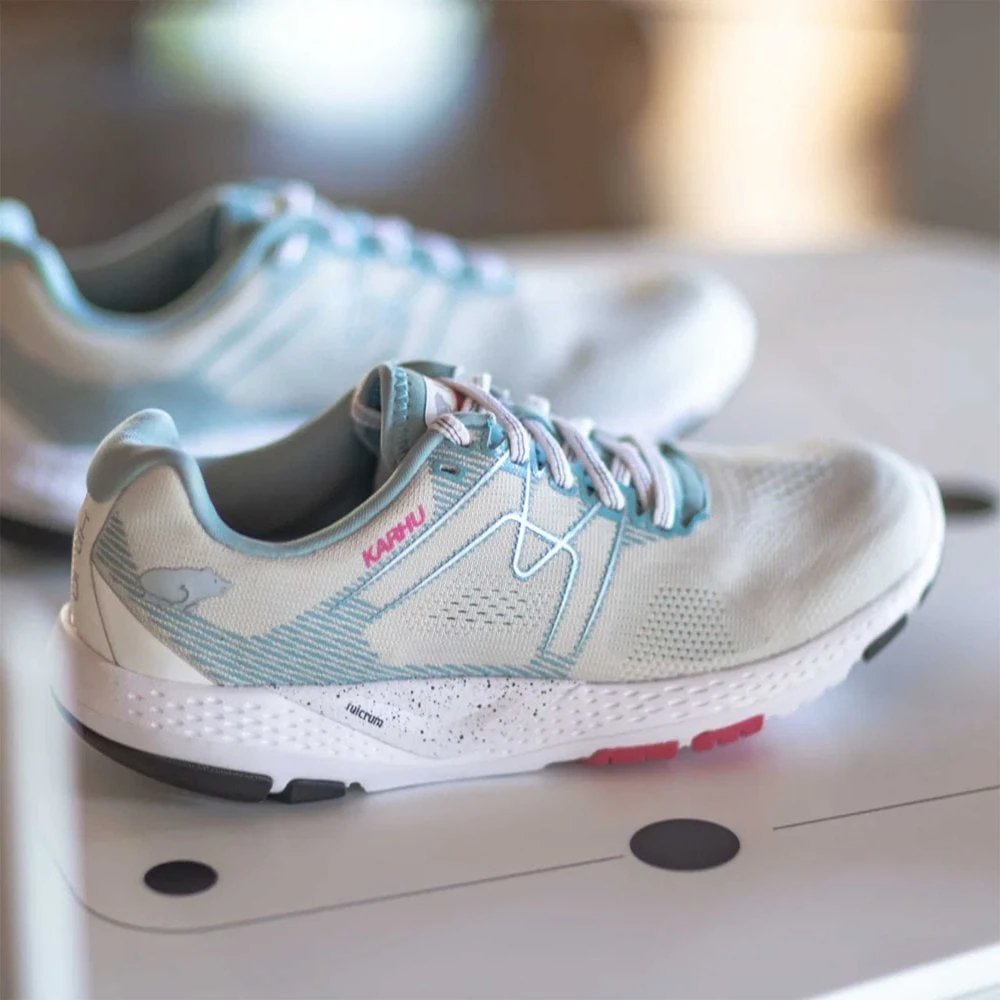 Karhu Ikoni Ortix 2021 Womens Running Shoes Bright White/Neon Magenta 4 Karhu Ikoni Ortix 2021 Womens Running Shoes Bright White/Neon Magenta - Image 2